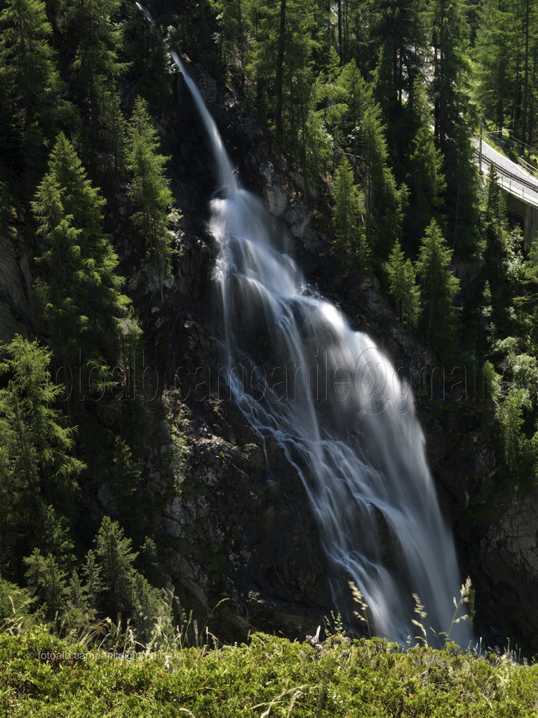 Zermatt CH 433 cascata affluente  Findeln Bach 0000