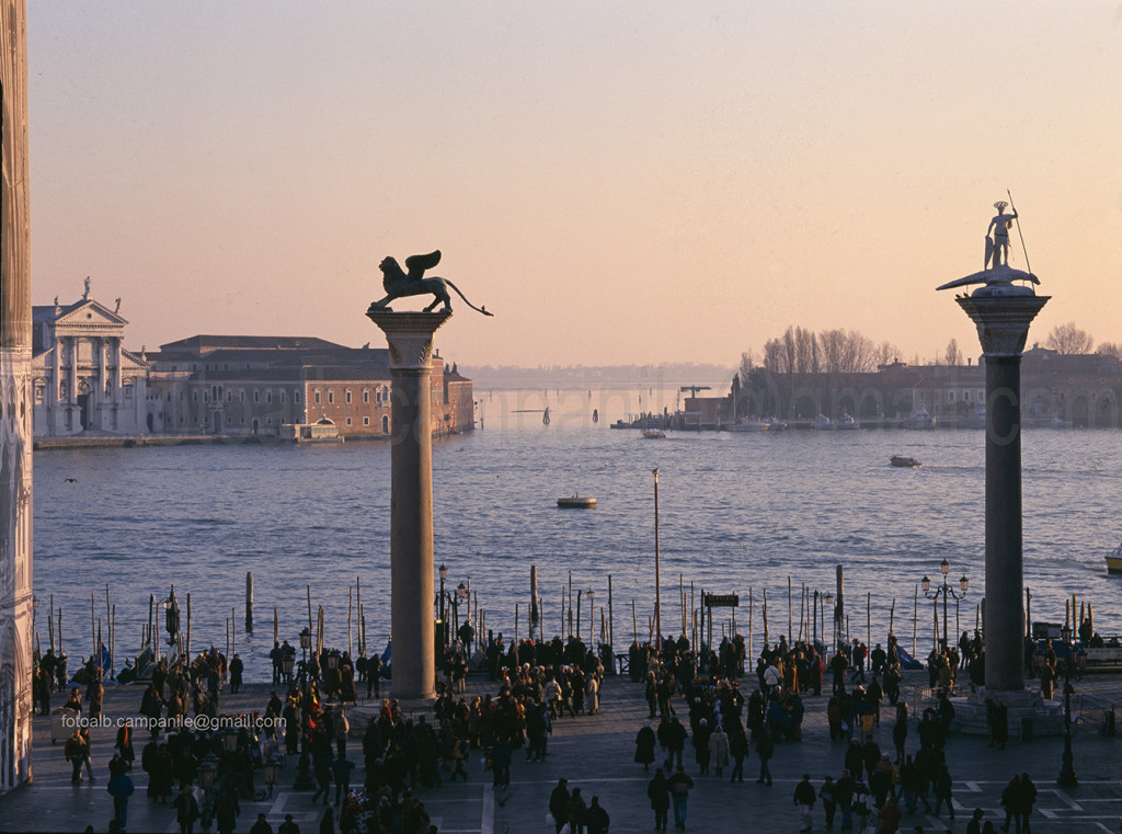 Venezia, veduta da Piazza San Marco; foto Alberto Campanile