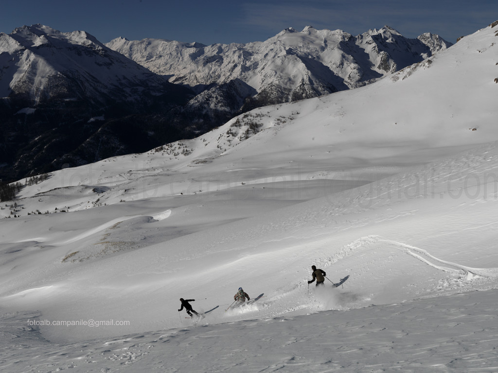 34 Valle Aosta Vetan 677 discesa da Punta Leysser 0000