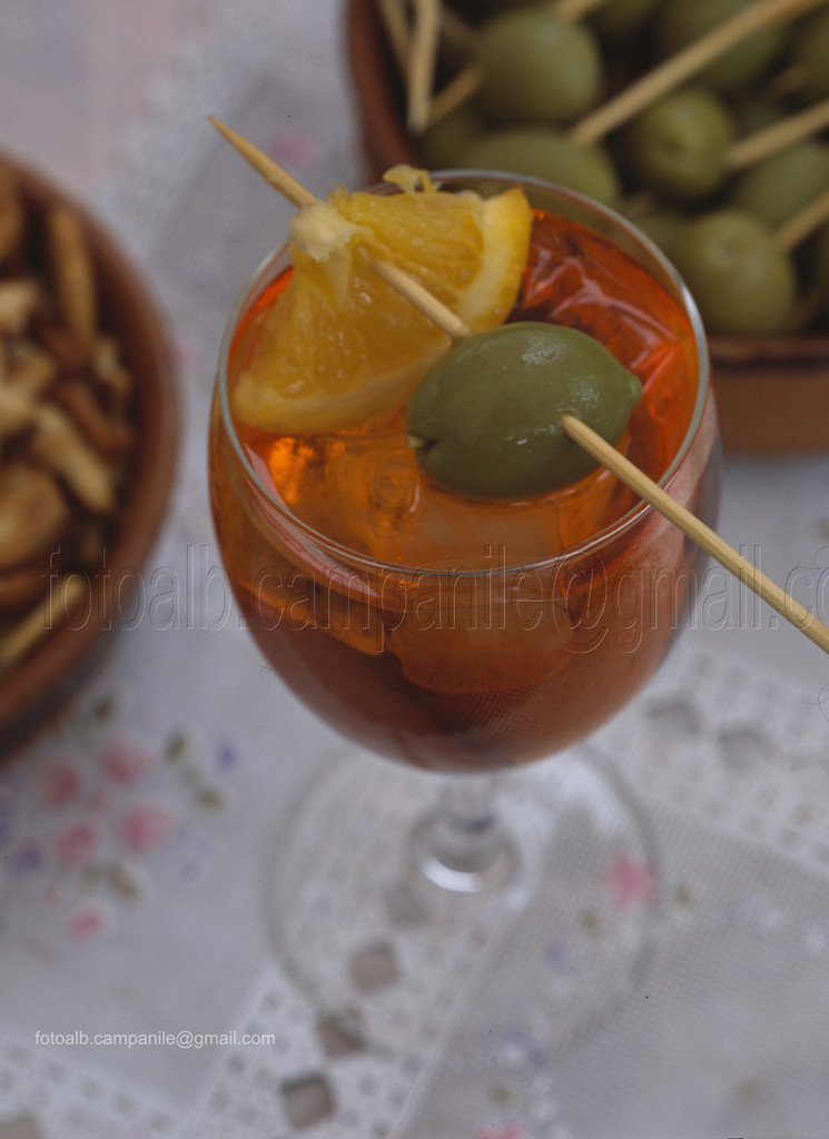 VLID 094 Venezia Lido Bar pasticceri Garbisa il momento dello spritz