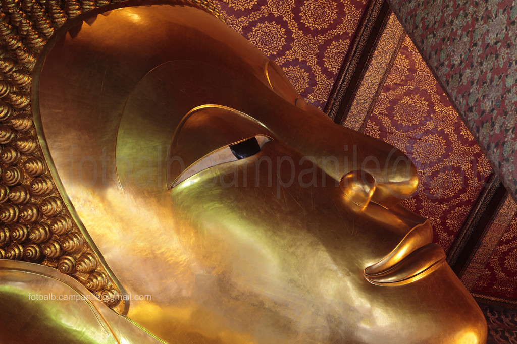 Lying Buddha, Wat Pho, Bangkok, Thailand