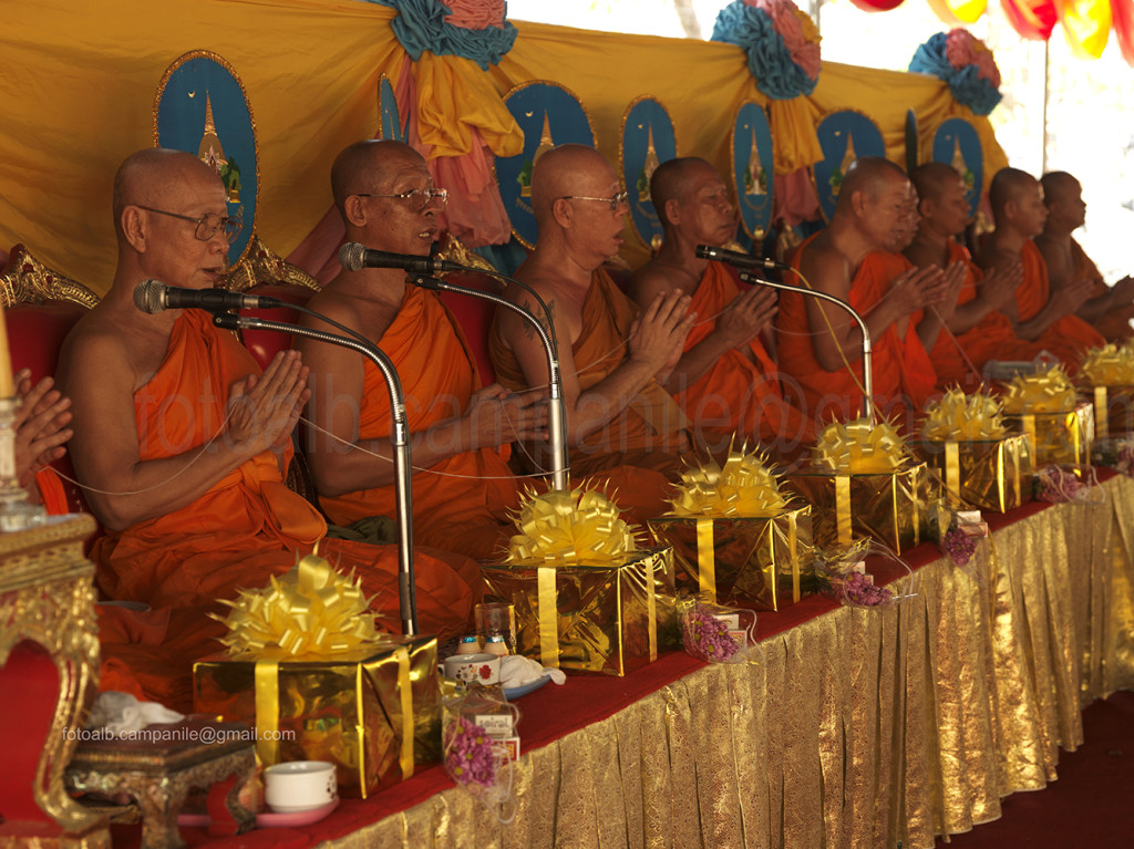 8 Thailandia Nakhon Pathom 88 Chedi Phra Pathom festa del cibo sacro