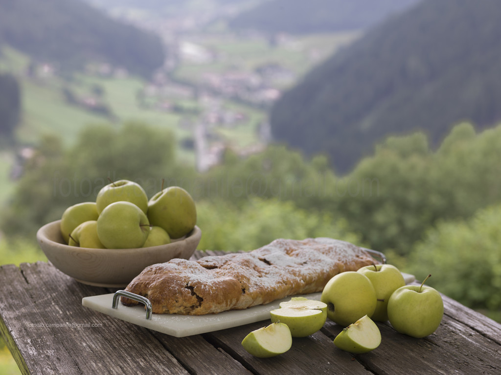 val-sarentino-2037-gentersberg-messnerhof-strudel-di-mele