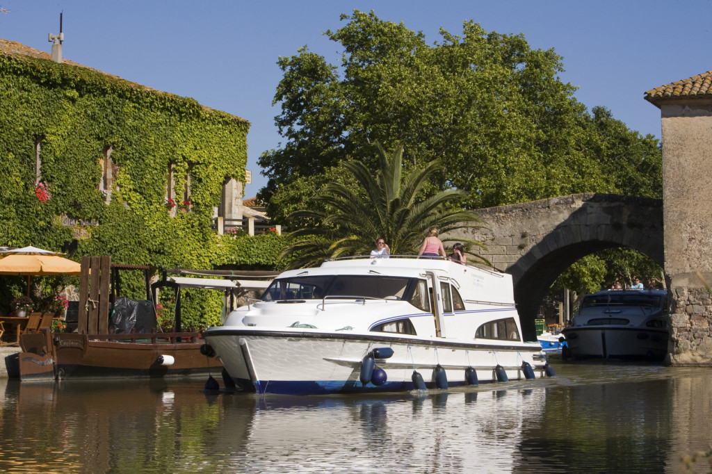 Canal du midi juin 2008 Le Somail en Minervois AUDE