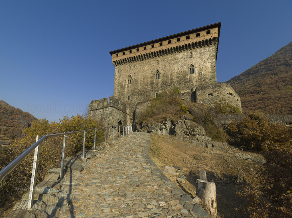 Verres Castle, Verres, Aosta Valley, Italy, Europe