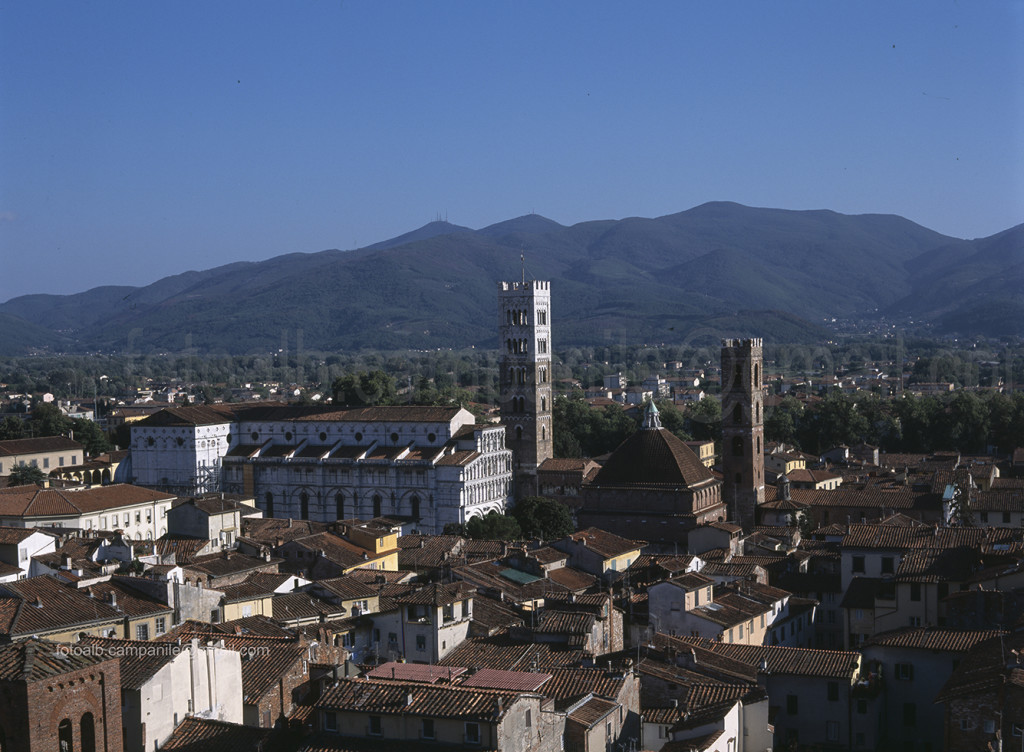 veduta di Lucca con la cattedrale di San Martino, ph. credits Alberto Campanile Toscana on the road