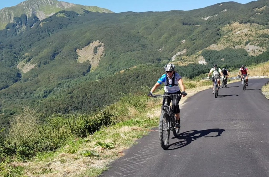 In bici sull'Appennino Reggiano, Visit EmiliaIn bici sull'Appennino Reggiano, Visit Emilia