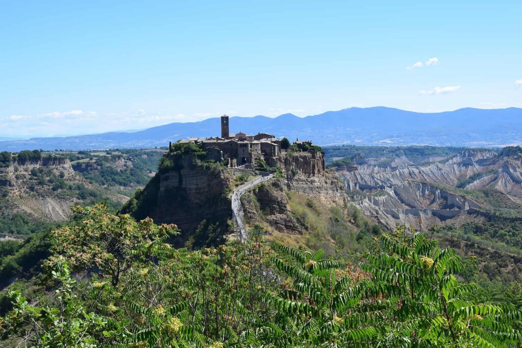 civita-bagnoregio-g3f185a2d7_1920