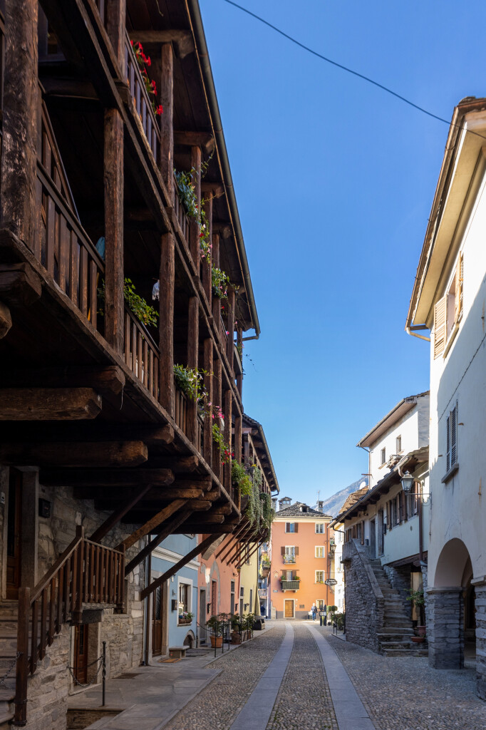 Domodossola, antica casa Walser, Archivio Fotografico DTL, foto M.B. Cerini