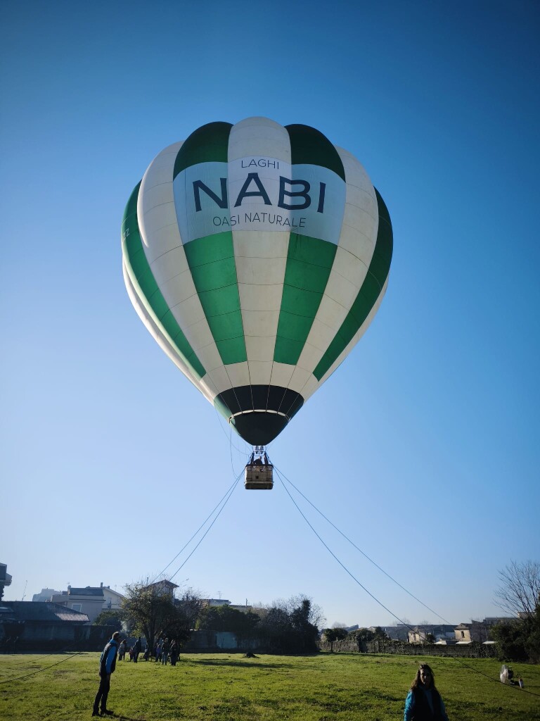 Volo frenato a 15/20 metri da terra credits Volare suul'Arte